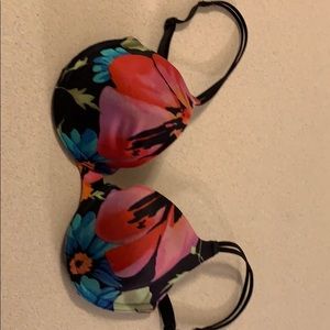 Victoria’s Secret padded bra